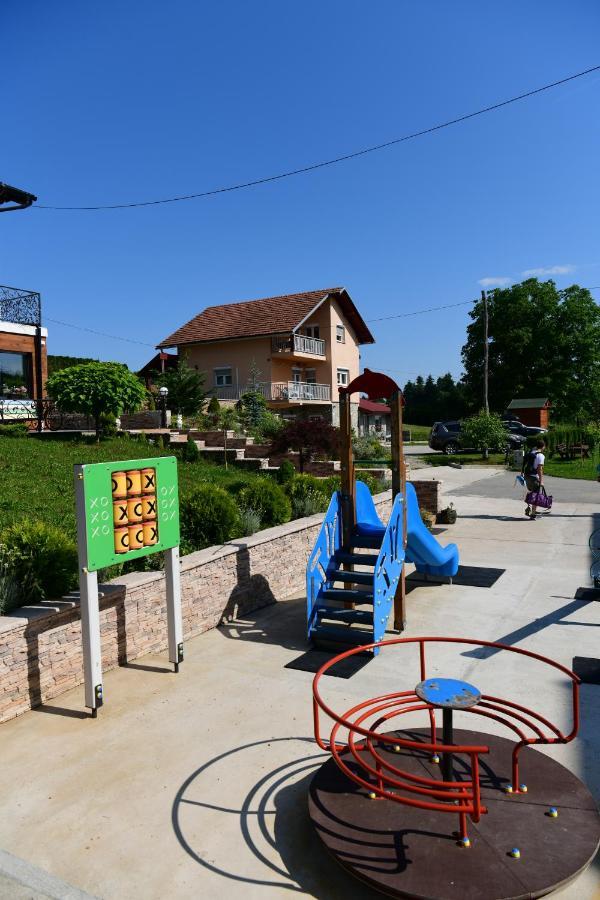 Apartments Green Park Rakovica Exterior foto